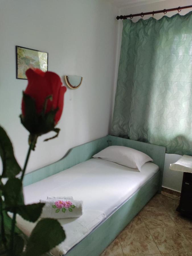 Две Сестри לוזנטס מראה חיצוני תמונה